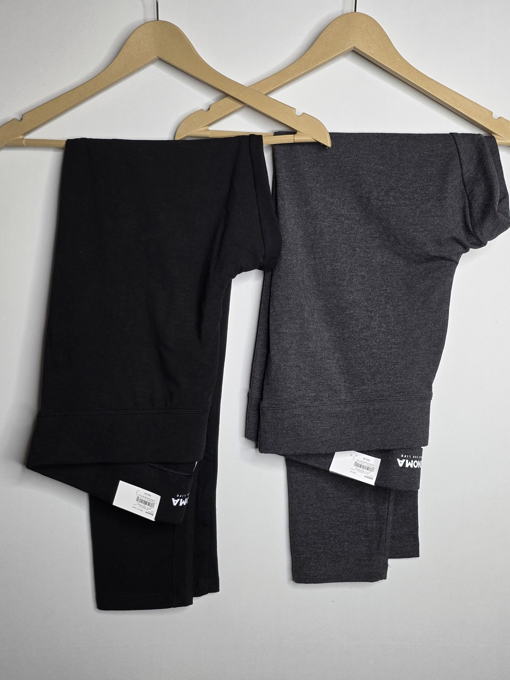 Women's 2 PACK NWT XL Leggings - Black & Charcoal